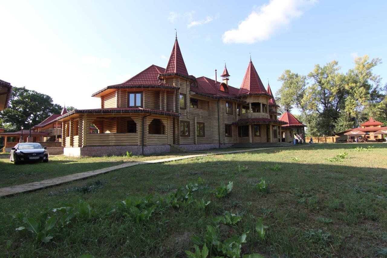 Pirnove Загородный Комплекс Fort Pirnov Park المظهر الخارجي الصورة