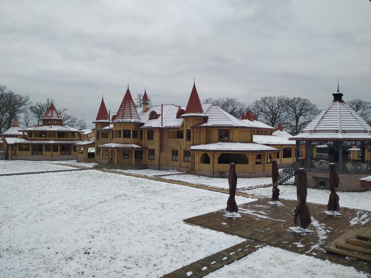 Pirnove Загородный Комплекс Fort Pirnov Park المظهر الخارجي الصورة